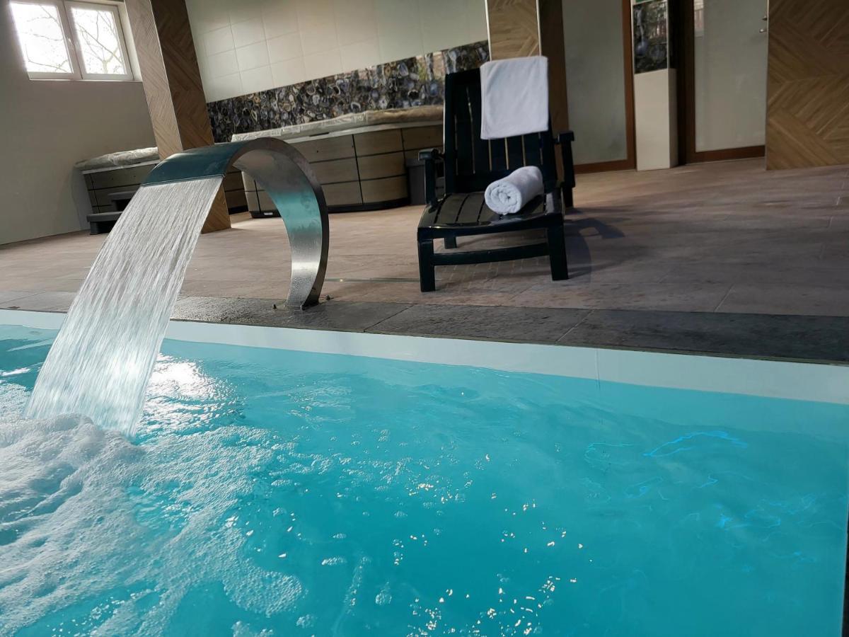 Dom Jastrzebia Z Basenem I Jacuzzi Apartamento Jastrzębia Góra Exterior foto