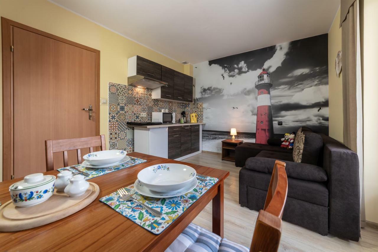 Dom Jastrzebia Z Basenem I Jacuzzi Apartamento Jastrzębia Góra Exterior foto
