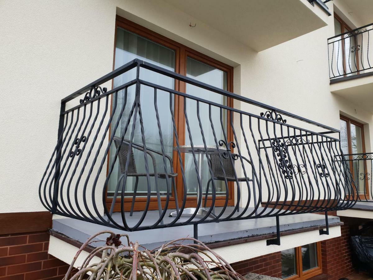 Dom Jastrzebia Z Basenem I Jacuzzi Apartamento Jastrzębia Góra Exterior foto