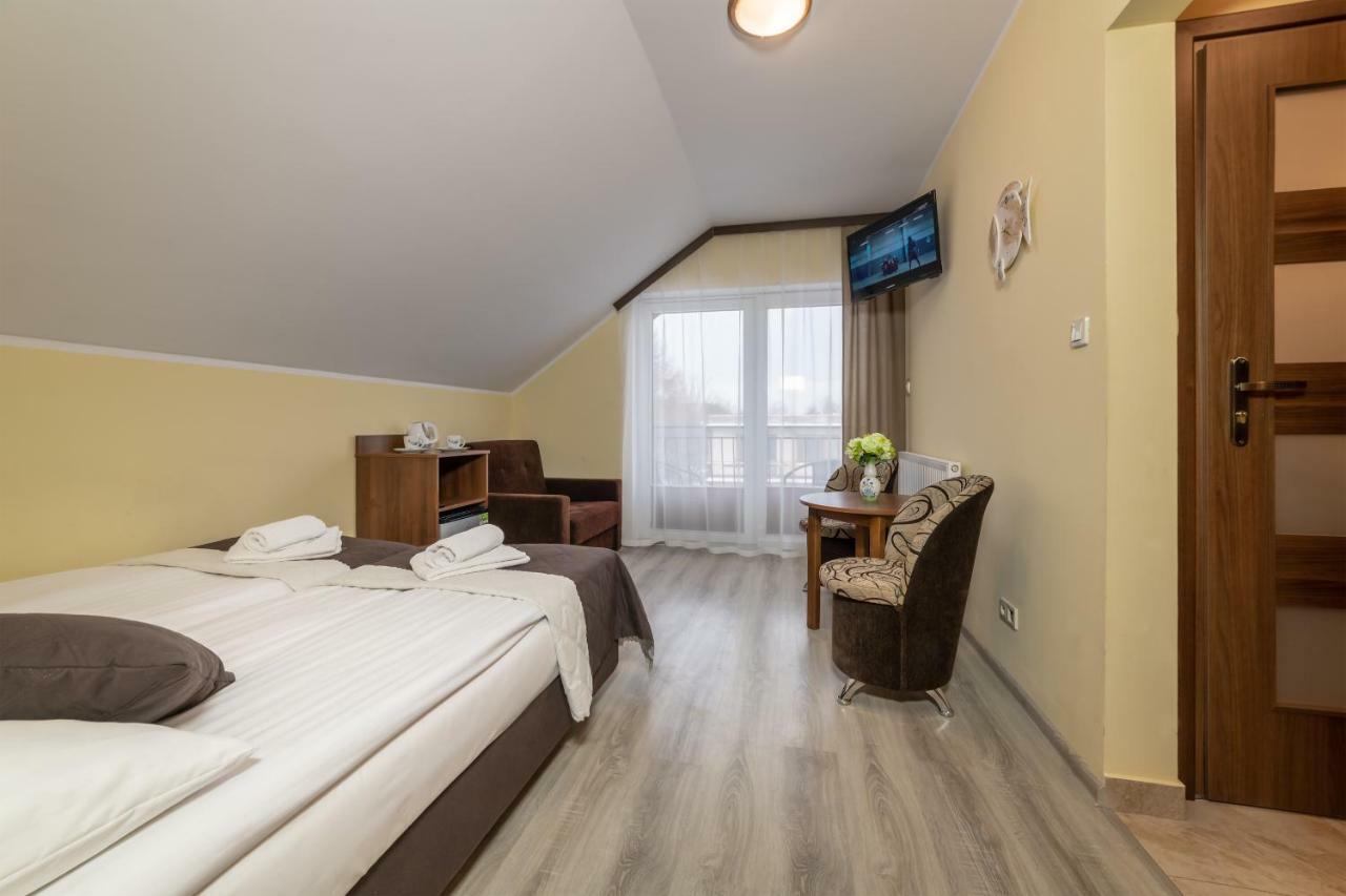 Dom Jastrzebia Z Basenem I Jacuzzi Apartamento Jastrzębia Góra Exterior foto