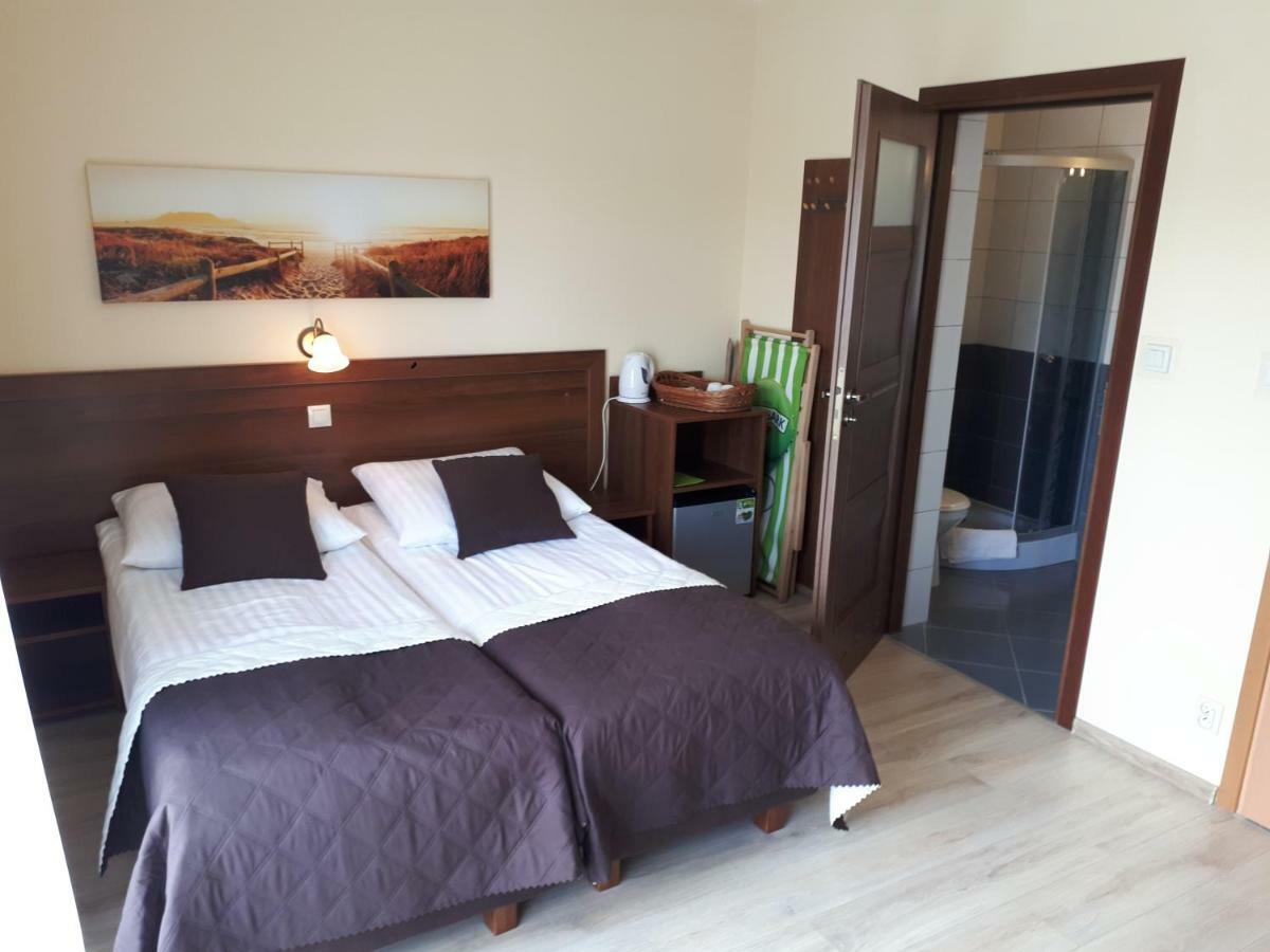 Dom Jastrzebia Z Basenem I Jacuzzi Apartamento Jastrzębia Góra Exterior foto