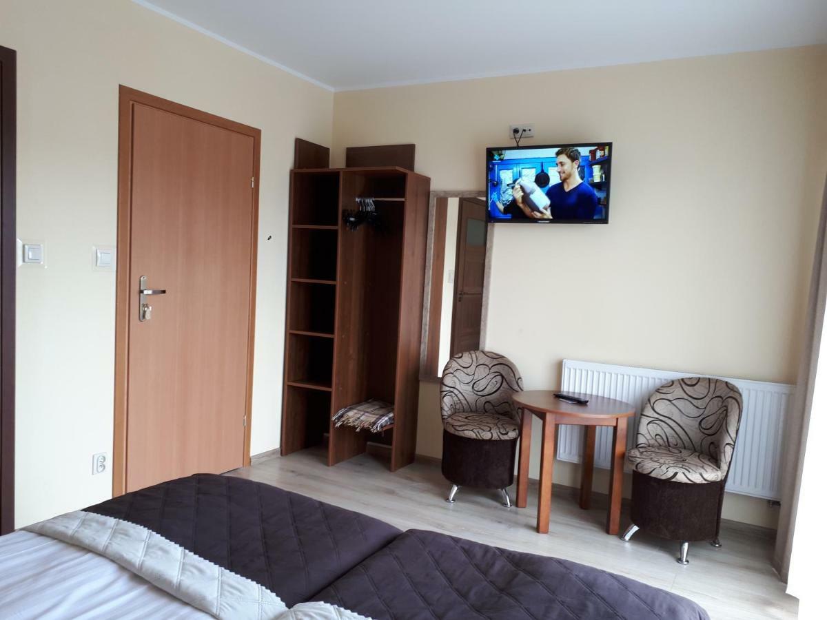 Dom Jastrzebia Z Basenem I Jacuzzi Apartamento Jastrzębia Góra Exterior foto