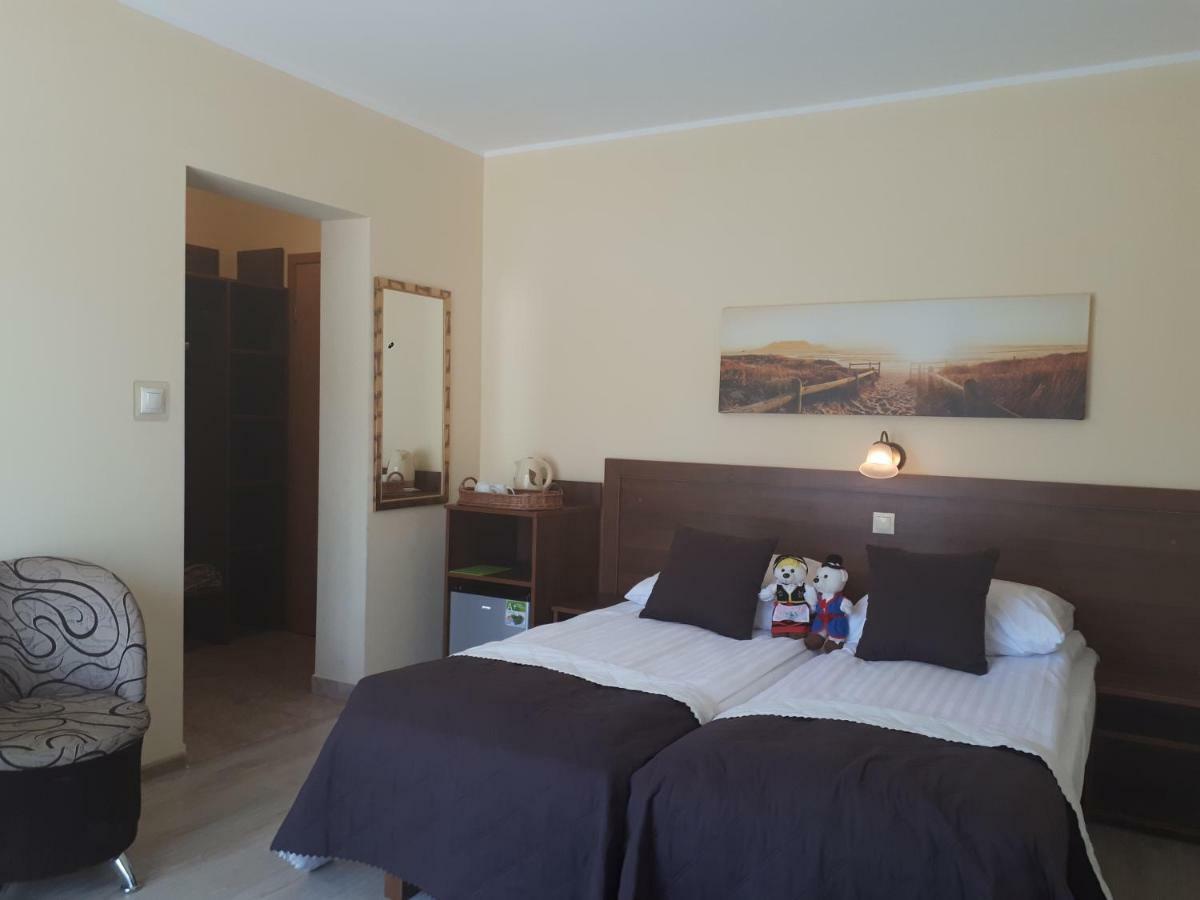 Dom Jastrzebia Z Basenem I Jacuzzi Apartamento Jastrzębia Góra Exterior foto