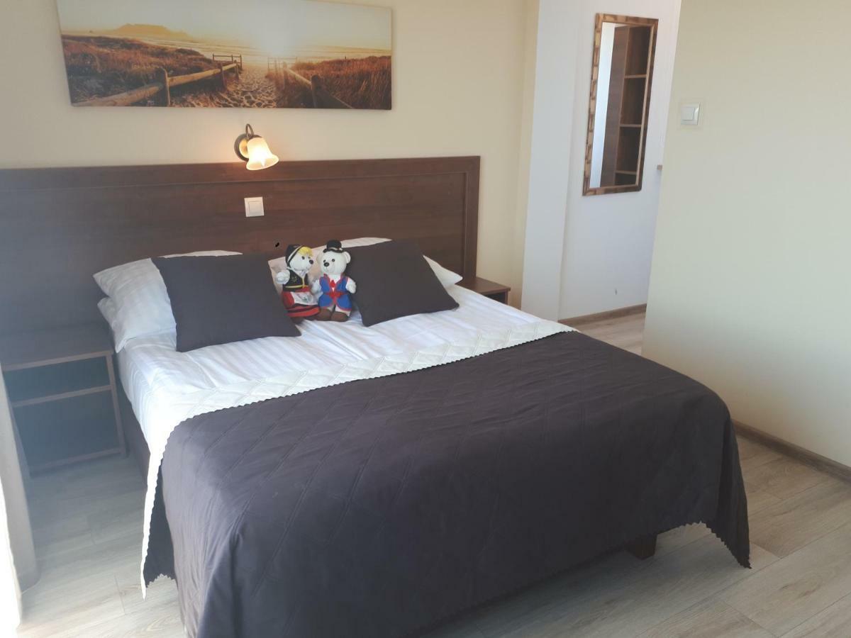 Dom Jastrzebia Z Basenem I Jacuzzi Apartamento Jastrzębia Góra Exterior foto