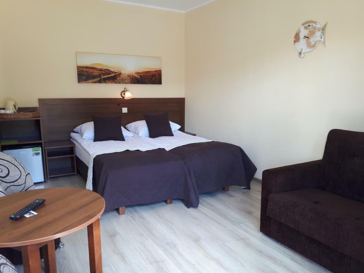 Dom Jastrzebia Z Basenem I Jacuzzi Apartamento Jastrzębia Góra Exterior foto