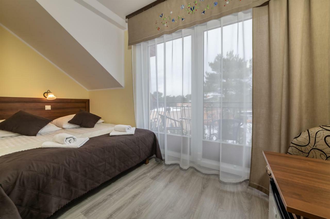 Dom Jastrzebia Z Basenem I Jacuzzi Apartamento Jastrzębia Góra Exterior foto