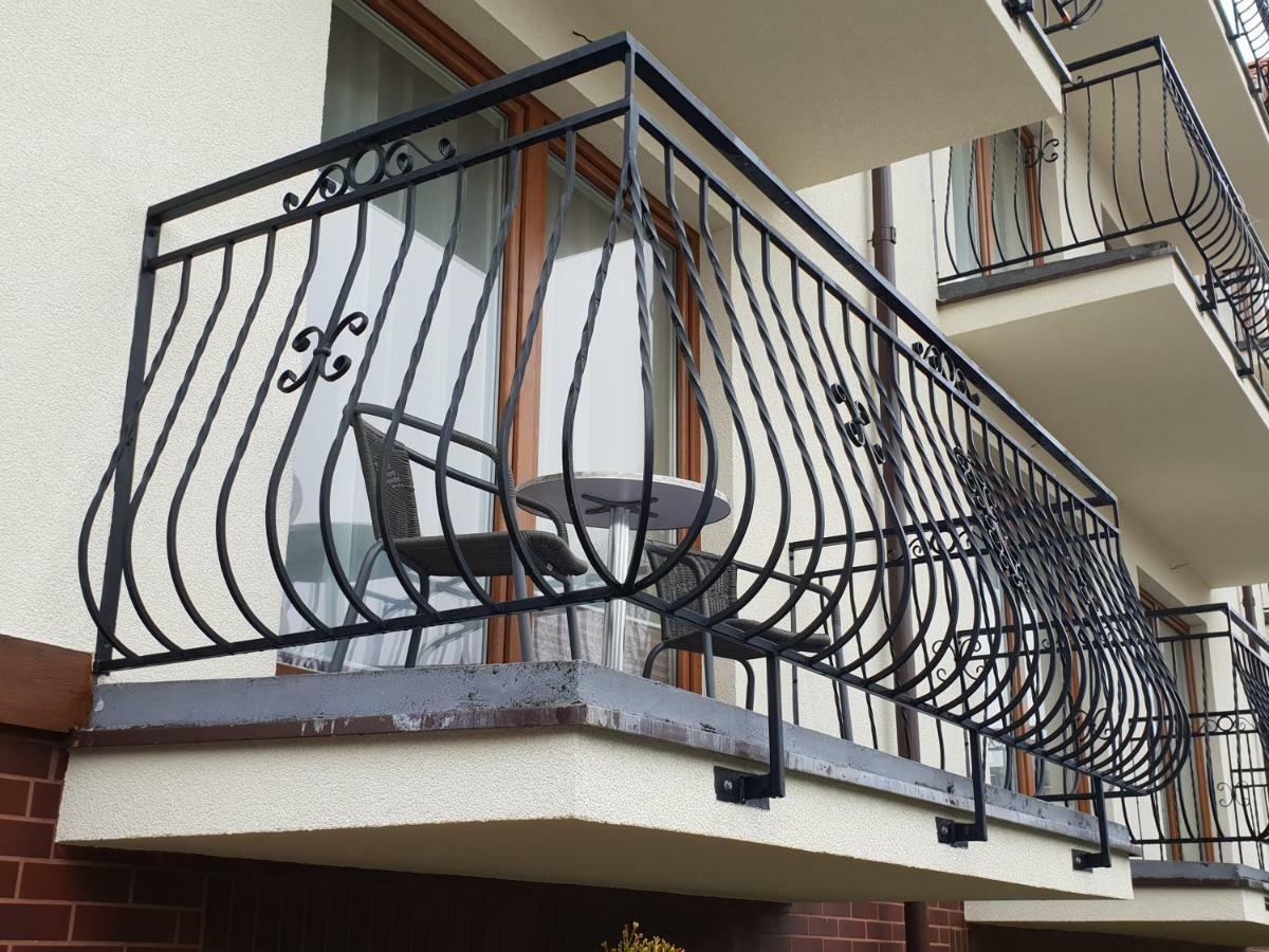 Dom Jastrzebia Z Basenem I Jacuzzi Apartamento Jastrzębia Góra Exterior foto