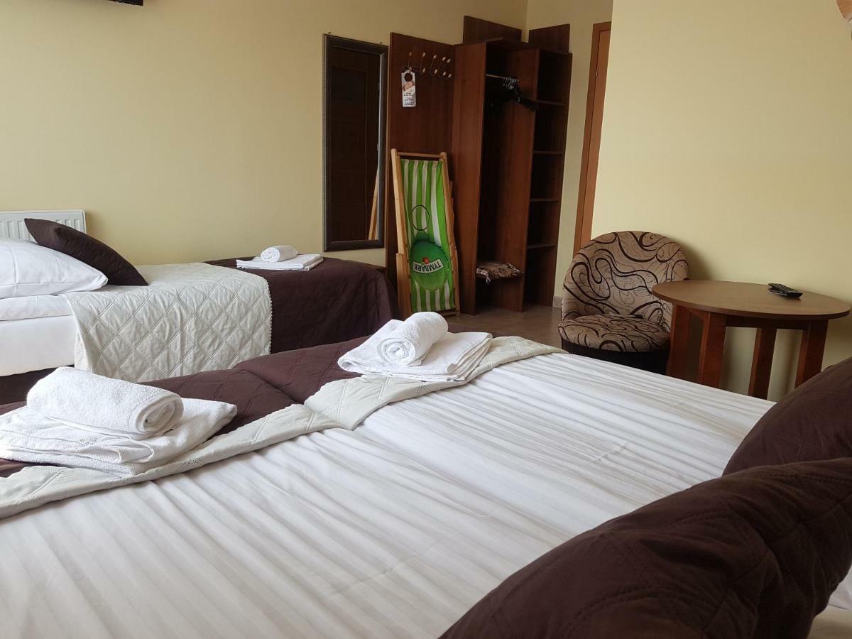 Dom Jastrzebia Z Basenem I Jacuzzi Apartamento Jastrzębia Góra Exterior foto